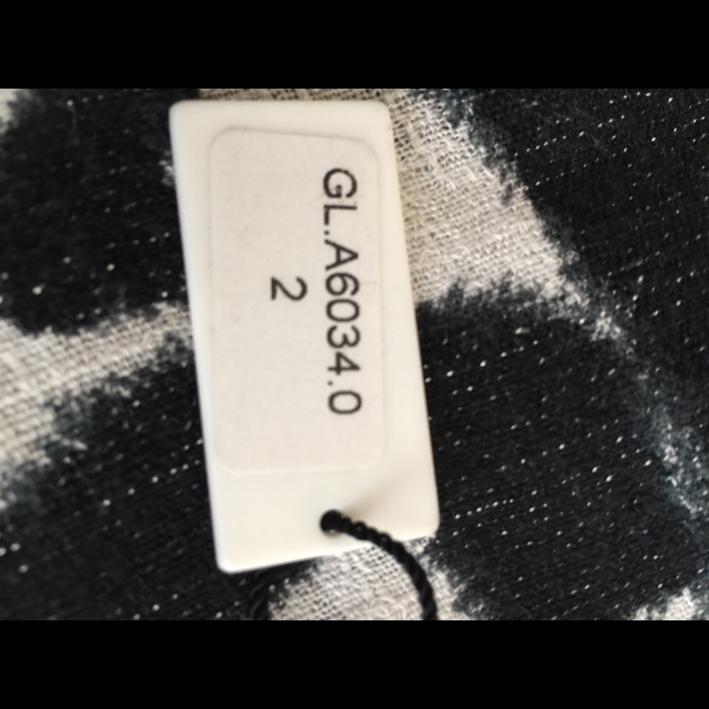 Guy Laroche Timepiece - Picture 8 of 8